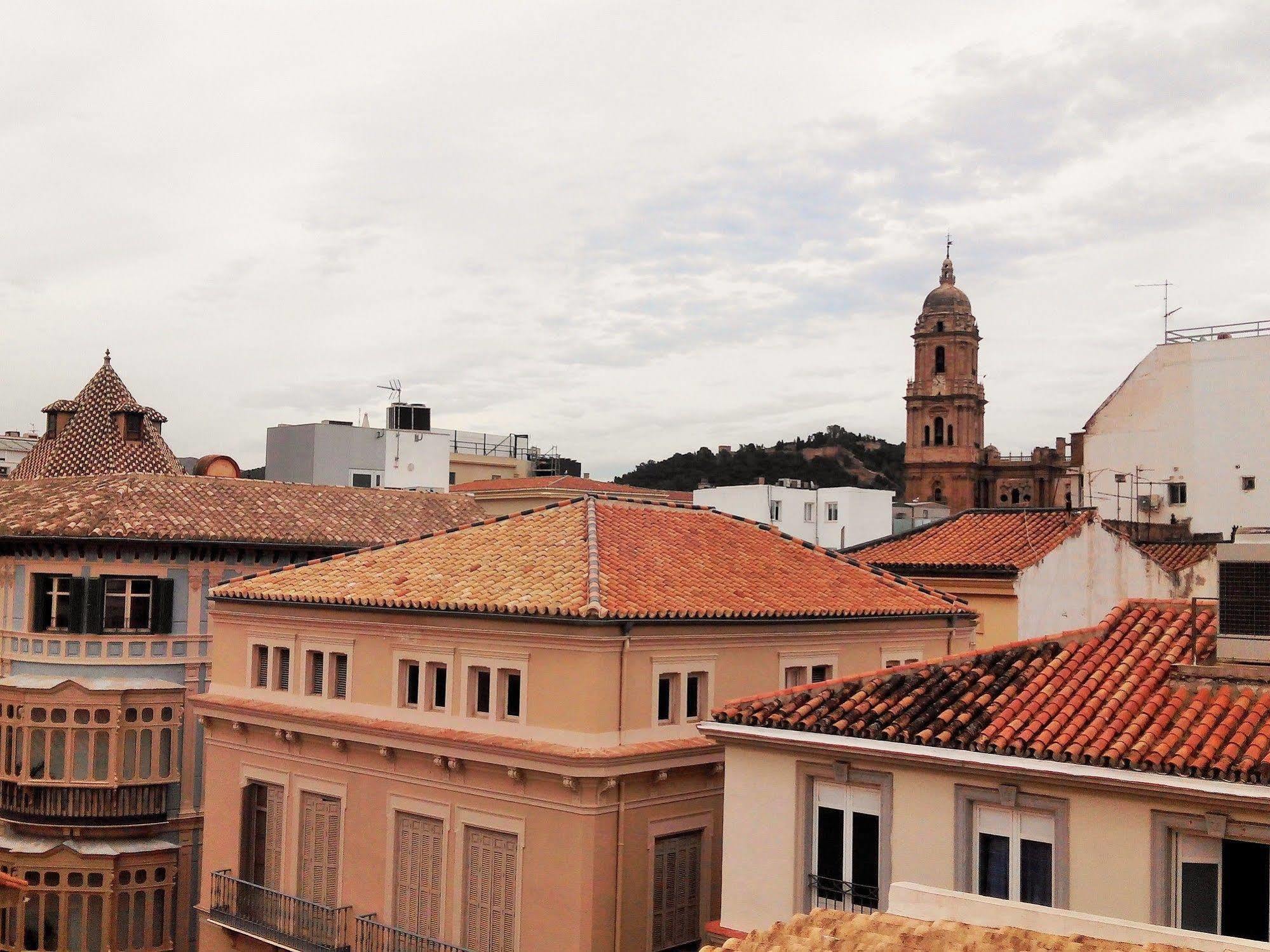 Apartamentos Decada Malaga Exterior photo