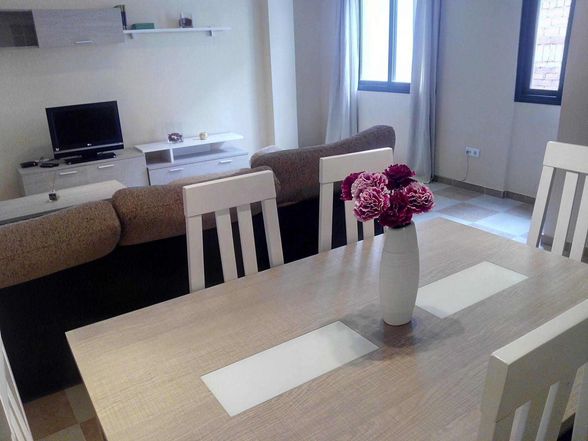 Apartamentos Decada Malaga Exterior photo