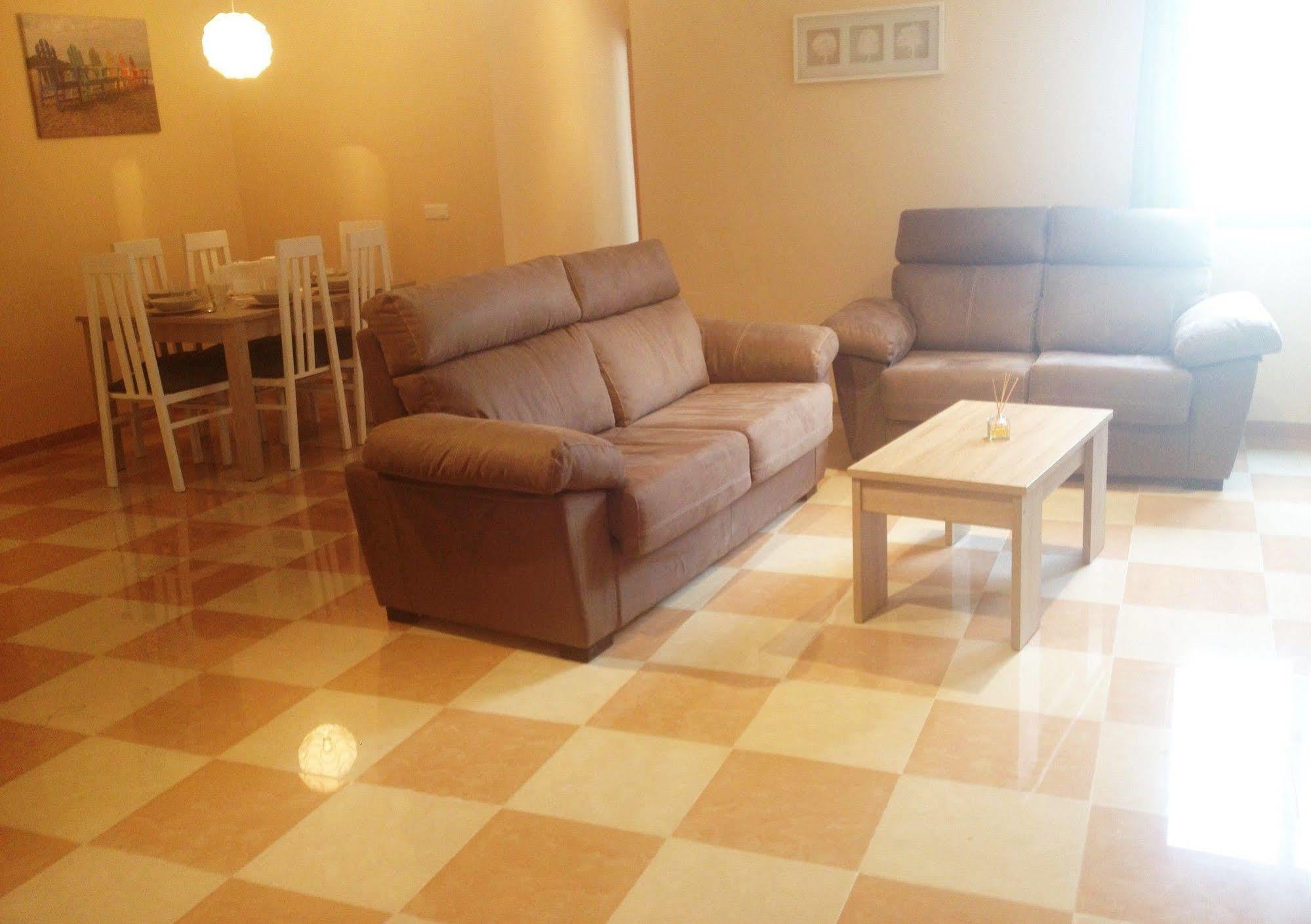 Apartamentos Decada Malaga Exterior photo