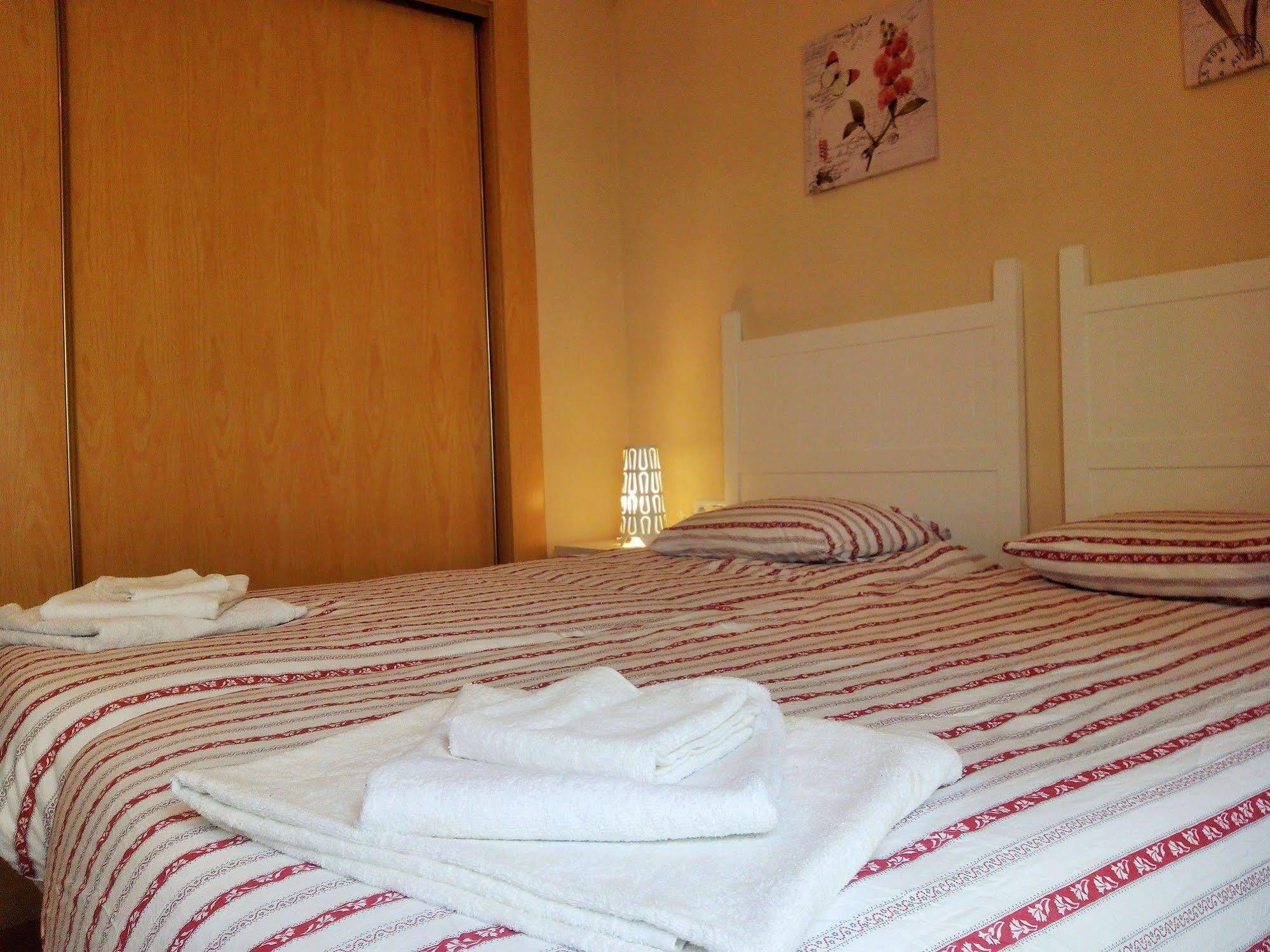 Apartamentos Decada Malaga Exterior photo